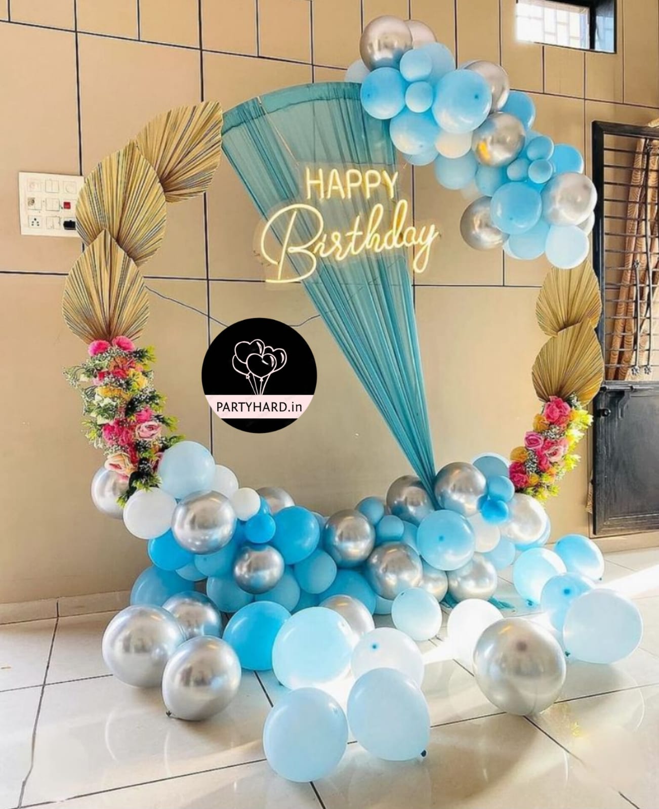 Ring Decoration With Pamper Grass